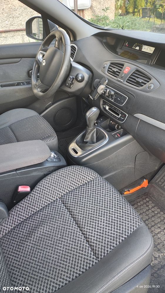Renault Grand Scenic - 7