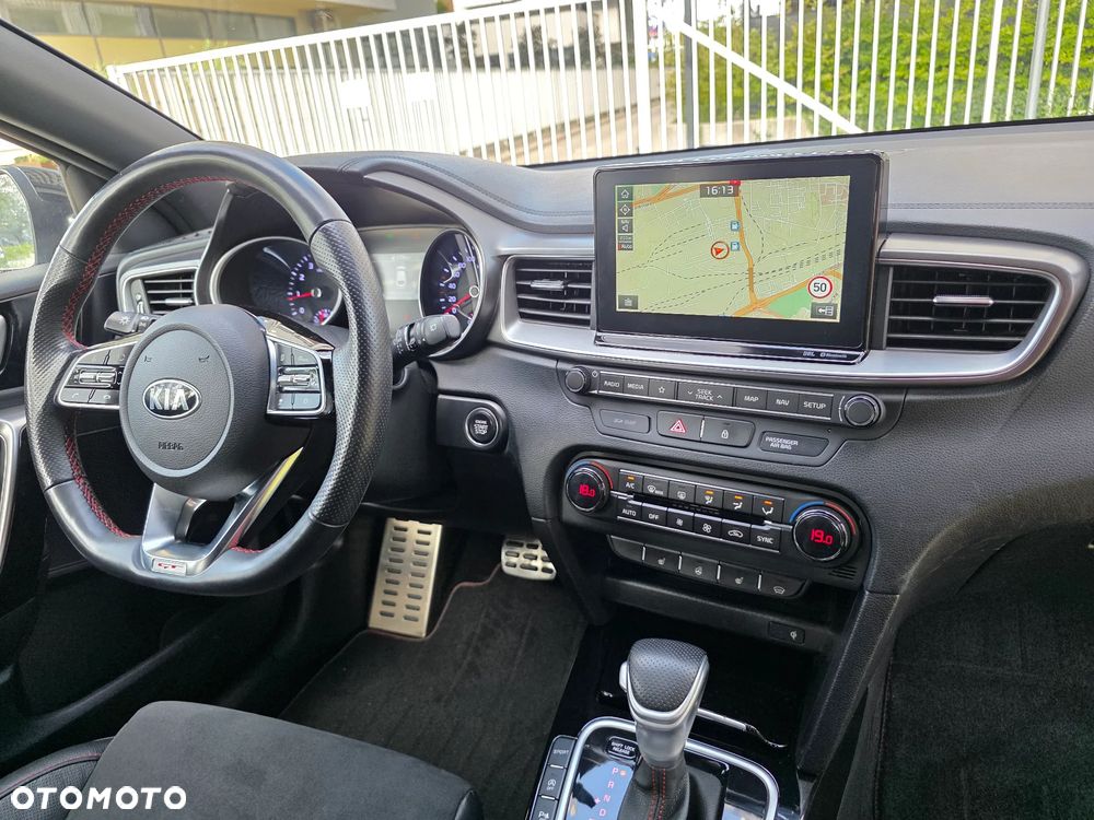 Kia ProCeed - 10