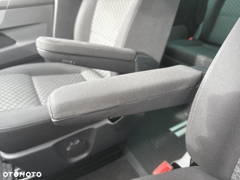 Volkswagen Multivan - 19