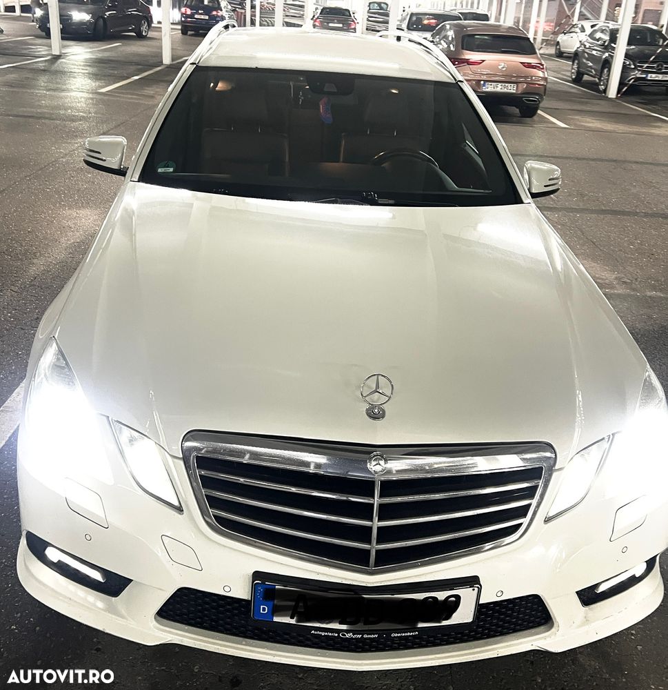Mercedes-Benz E 350 T CDI DPF BlueEFFICIENCY 7G-TRONIC Avantgarde - 24