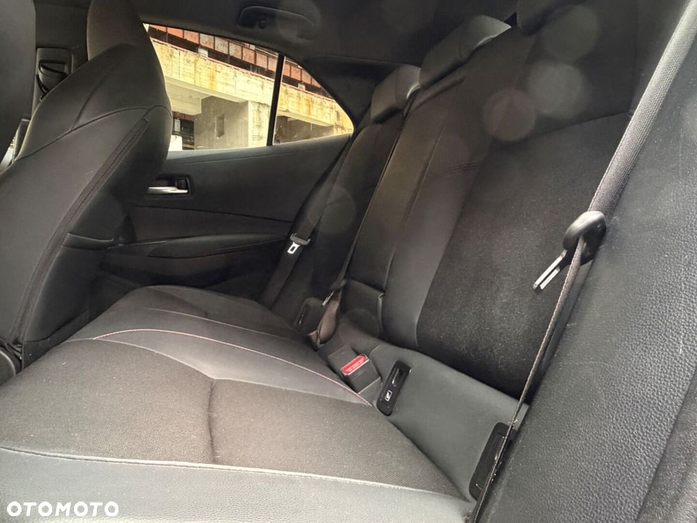 Toyota Corolla - 24