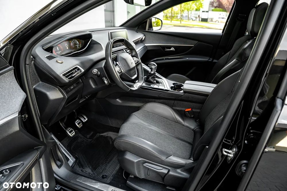 Peugeot 3008 1.2 PureTech GT S&S - 27