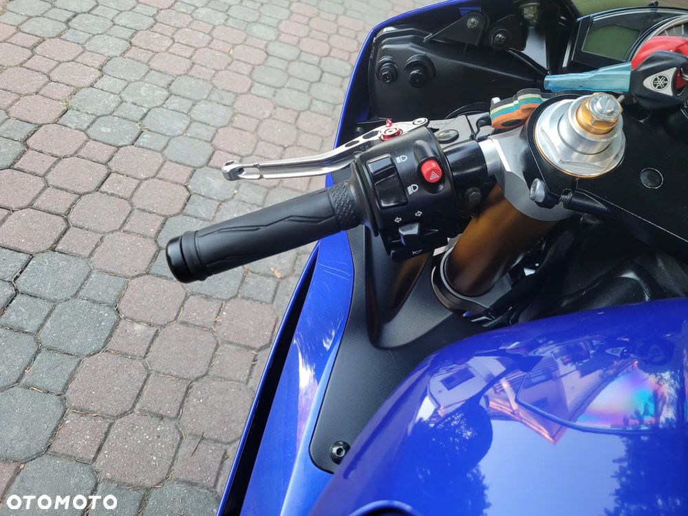 Yamaha R6 - 33
