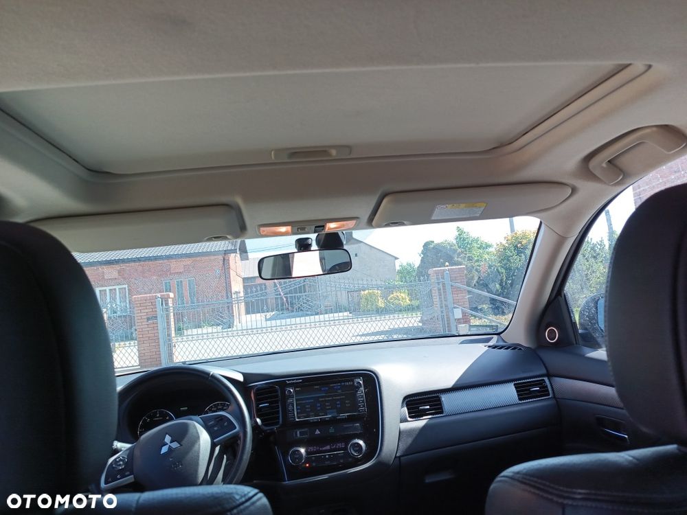 Mitsubishi Outlander - 5
