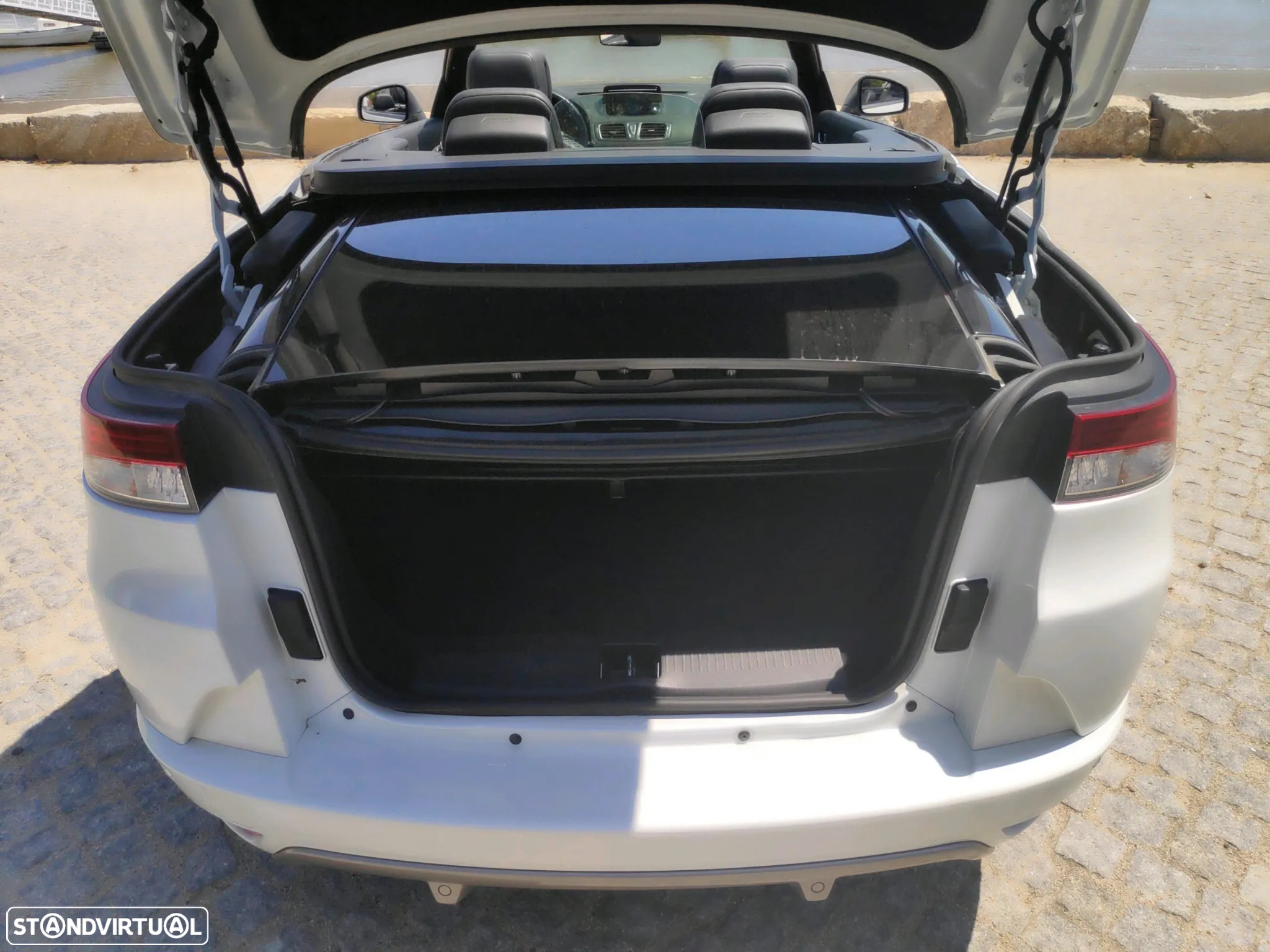 Renault Mégane CC 1.6 dCi GT Line SS - 10