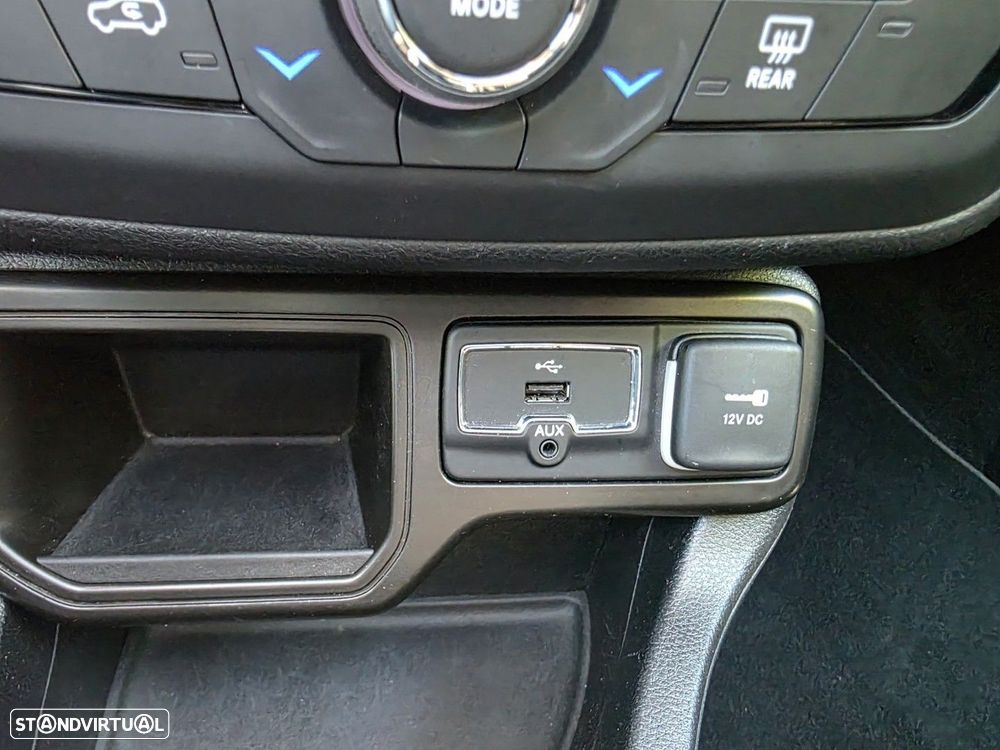 Jeep Renegade 1.0 T Limited - 18