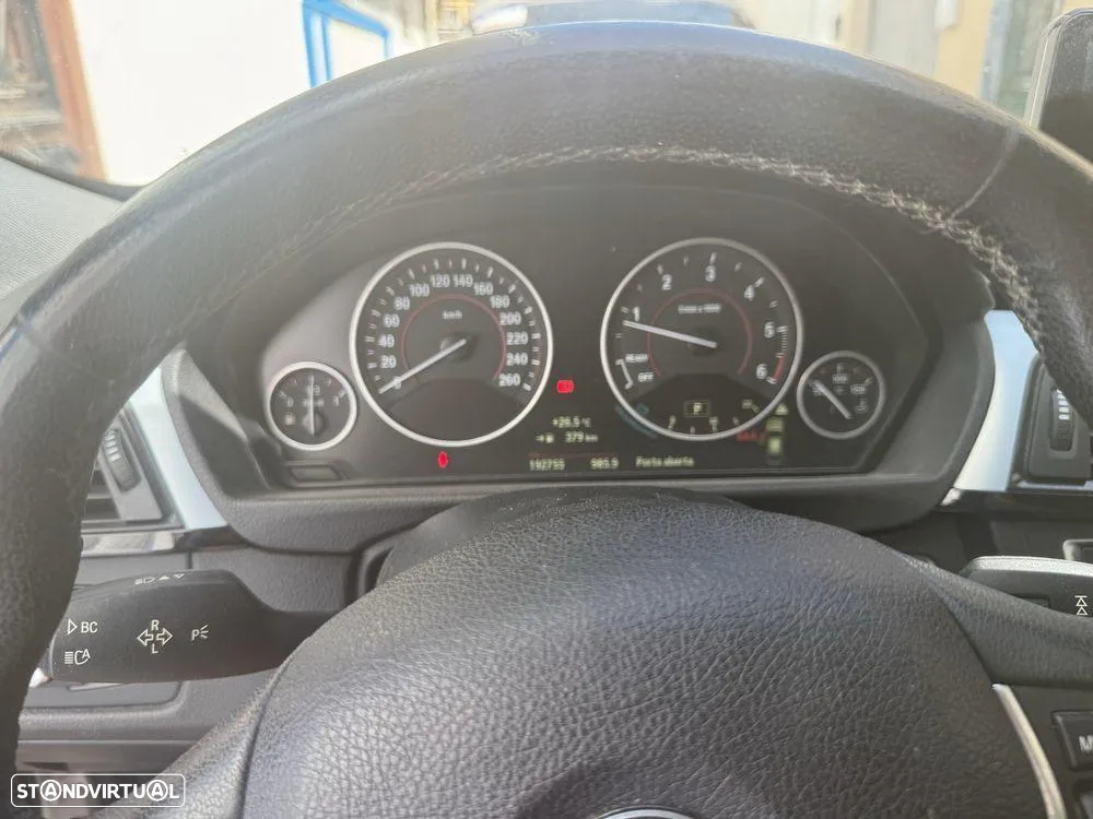 Mercedes-Benz A 180 d AMG Line - 20