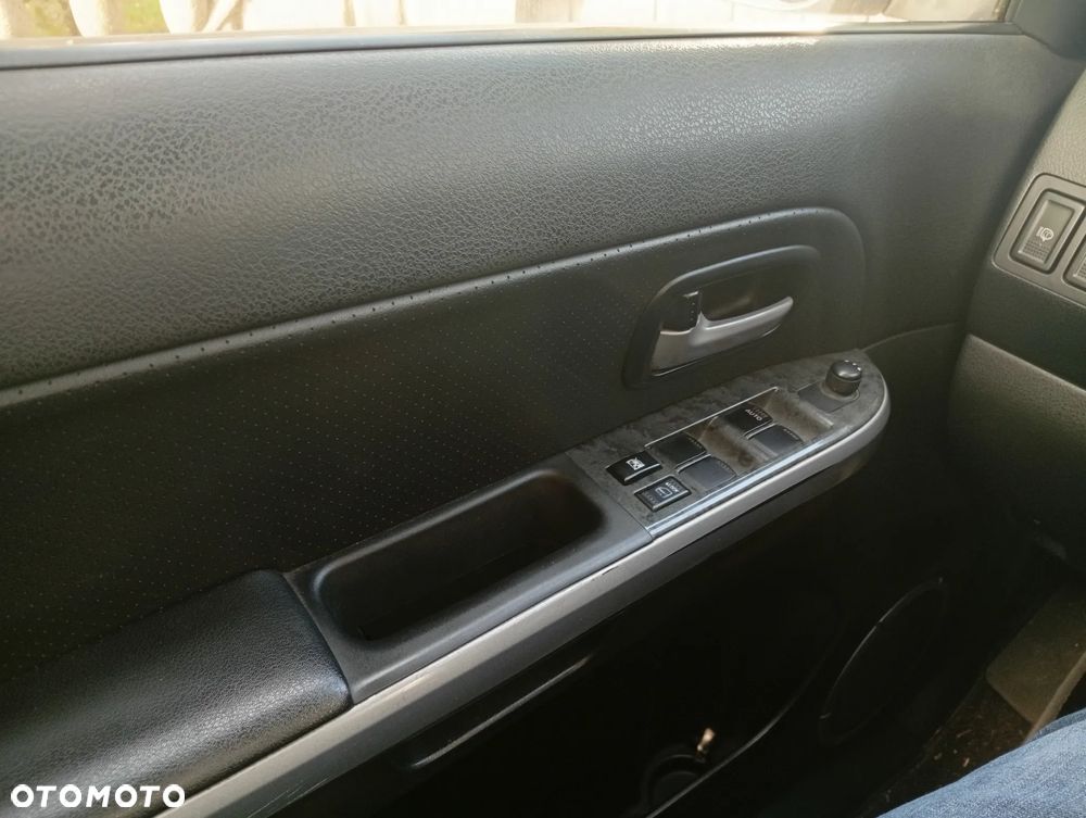 Suzuki Grand Vitara 1.9 DDiS X30 DPF - 12