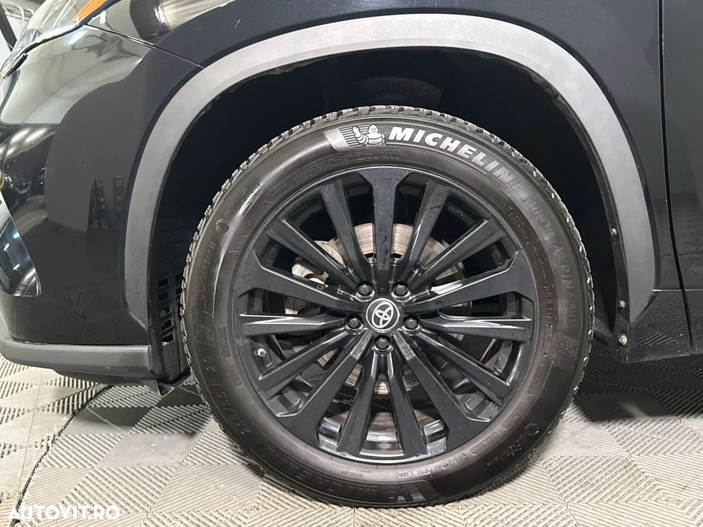 TOYOTA Highlander 2023 — imagine 14