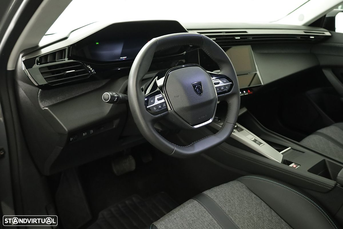 Peugeot 408 1.6 Hybrid Allure e-EAT8 - 8
