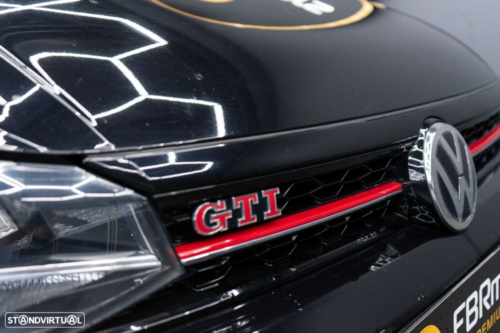VW Polo 2.0 TSI GTI DSG - 12