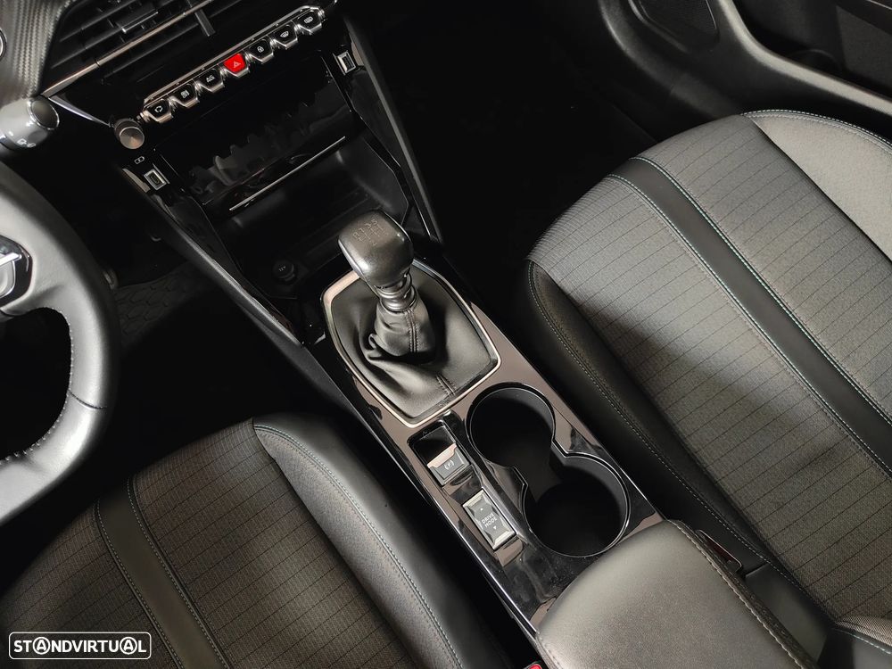 Peugeot 208 1.2 PureTech Allure Pack - 39