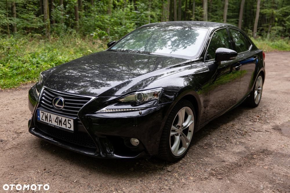 Lexus IS 300h Business - 17