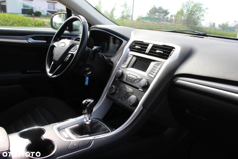 Ford Mondeo 1.5 EcoBoost Trend - 17