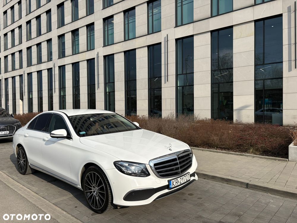 Mercedes-Benz Klasa E 220 d 4-Matic Business Edition 9G-TRONIC - 12