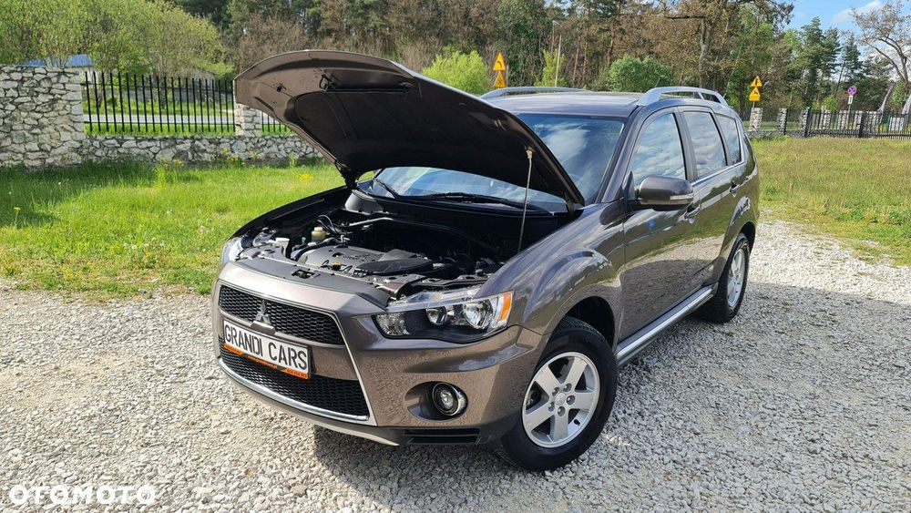 Mitsubishi Outlander - 30