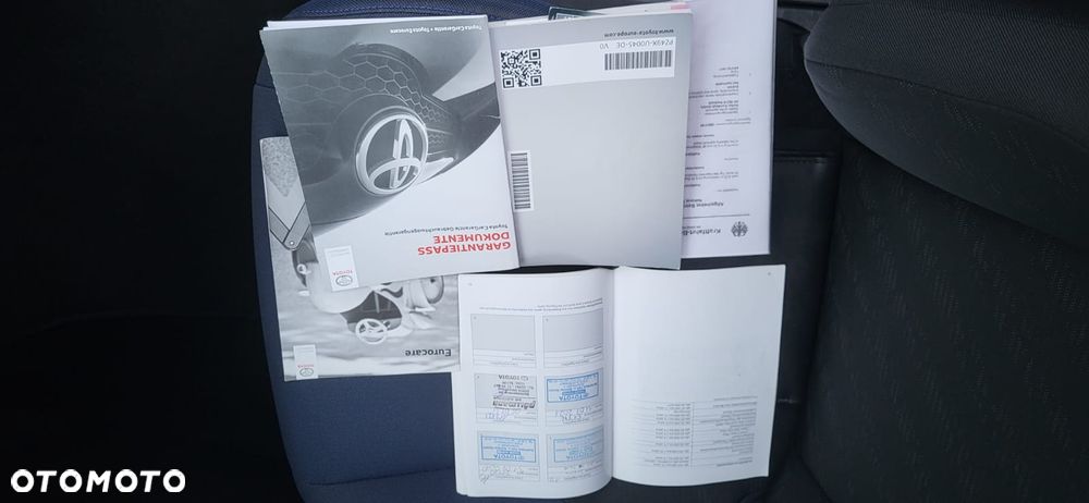 Toyota C-HR 1.2 T GPF Premium - 29