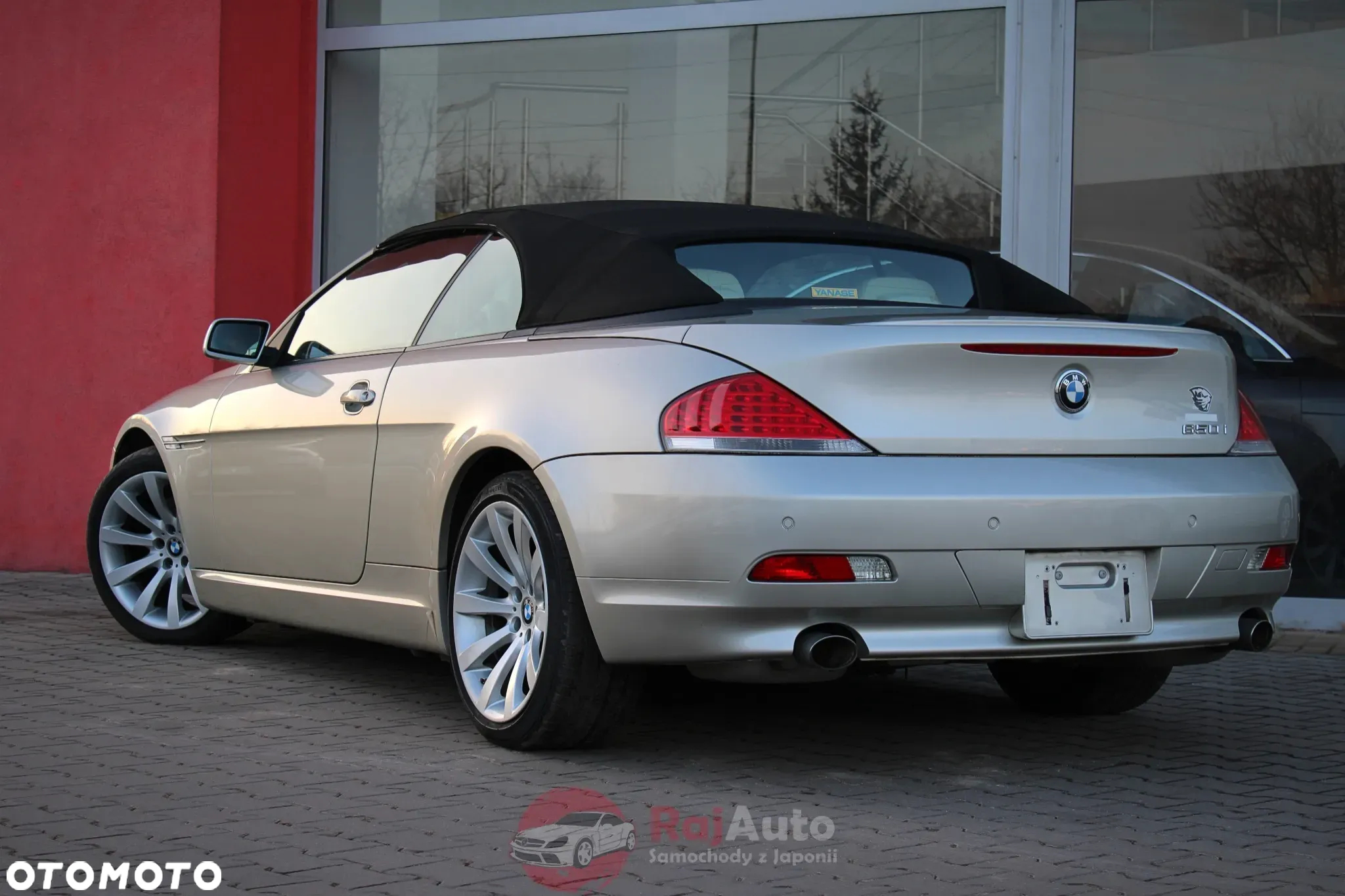 BMW Seria 6 650 i - 7