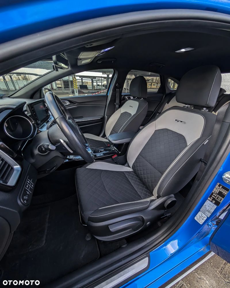 Kia ProCeed 1.6 CRDi DCT7 SCR GT LINE - 11