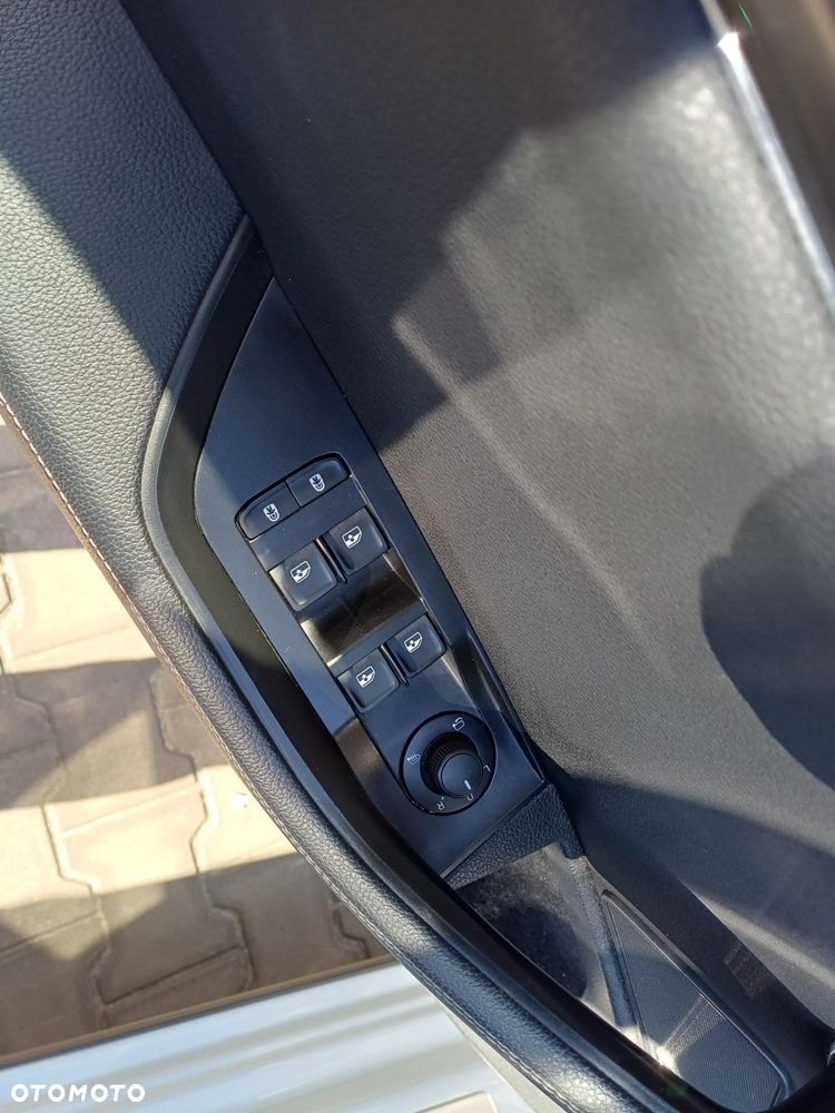 Skoda Superb 2.0 TSI 4x4 Scout DSG - 29