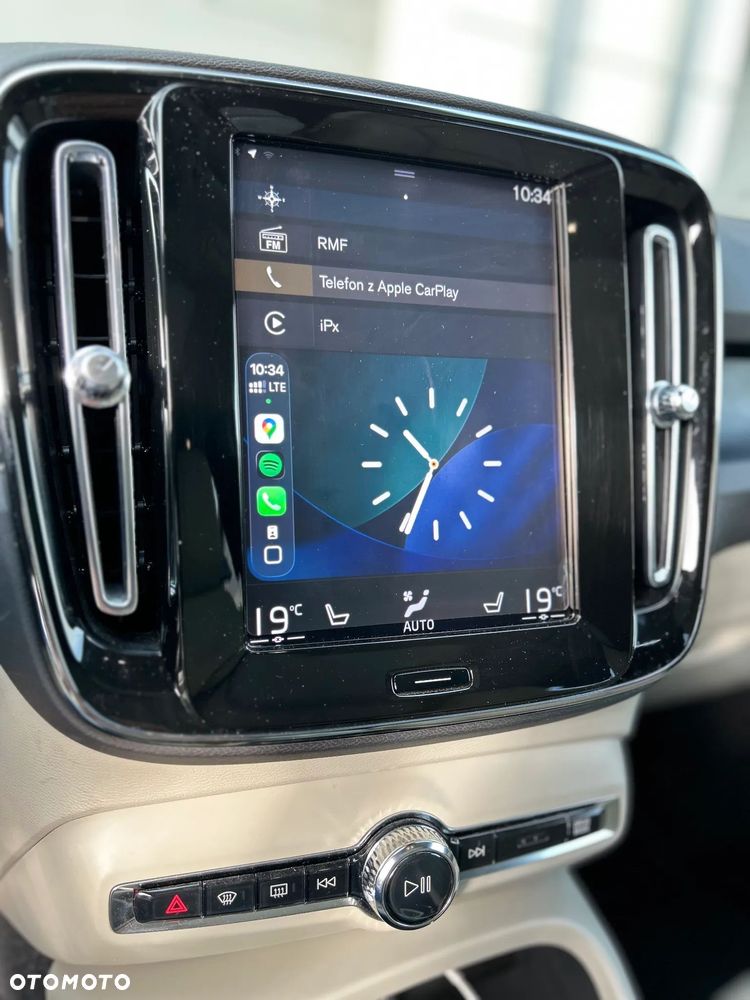 Volvo XC 40 - 24