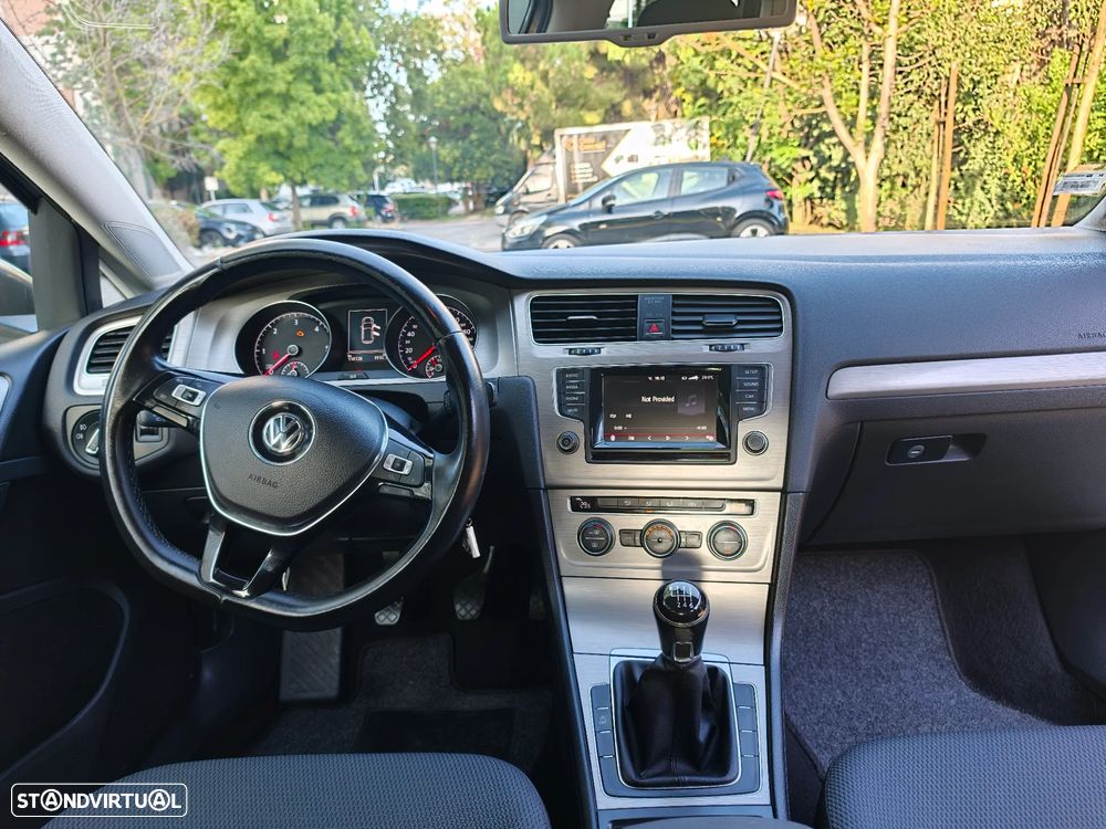 VW Golf 1.6 TDi BlueMotion Confortline - 9