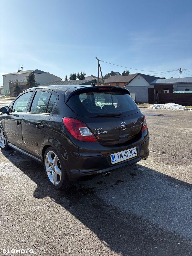 Opel Corsa 1.6T GSI - 7