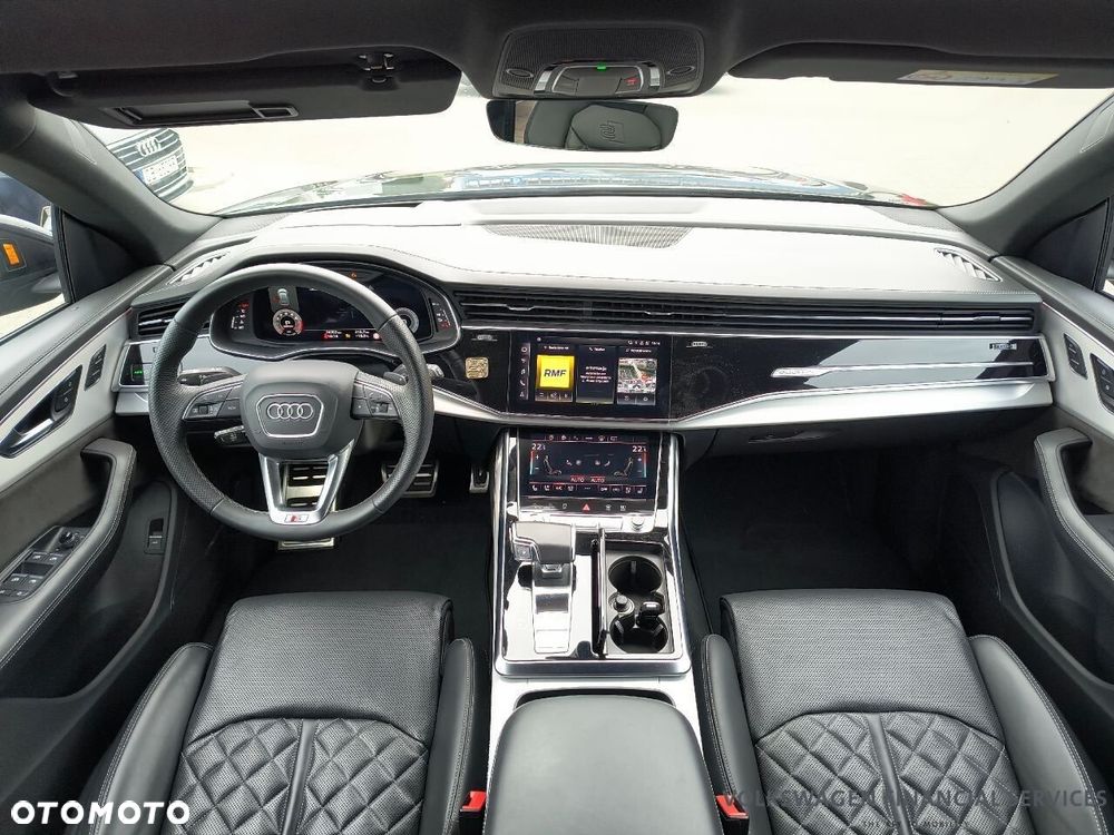 Audi Q8 - 9