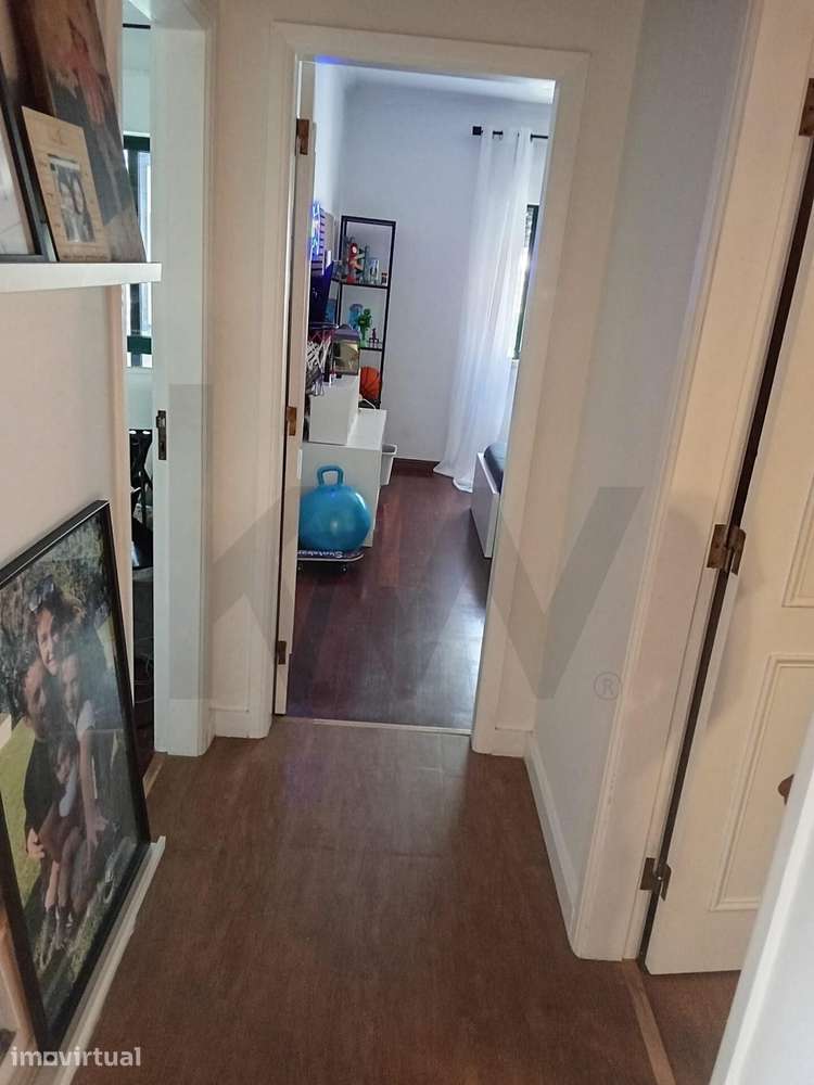 Apartamento T2+1 em Sintra com arrecadação e vista para o Palácio Naci - Grande imagem: 4/23