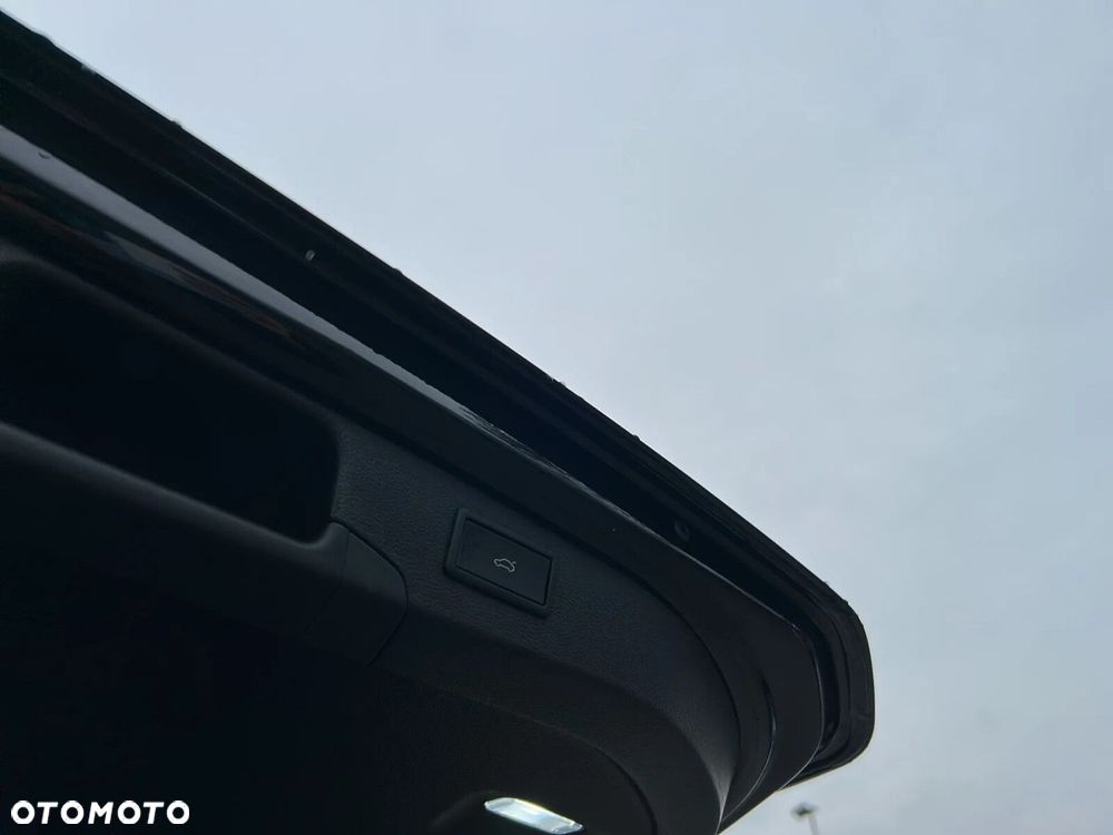 Volkswagen Passat Variant - 28