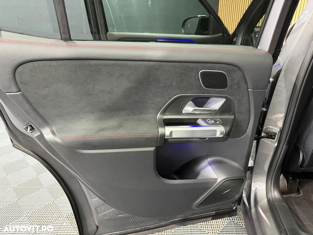 Mercedes-Benz GLB - 22