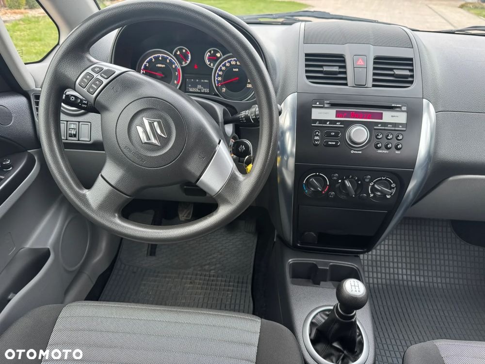 Suzuki SX4 1.6 VVT 4x4 Comfort - 17