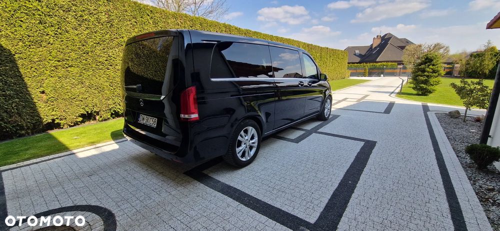 Mercedes-Benz Klasa V - 17