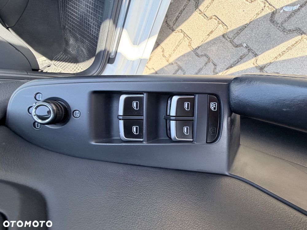 Audi A4 Avant 2.0 TDI - 13