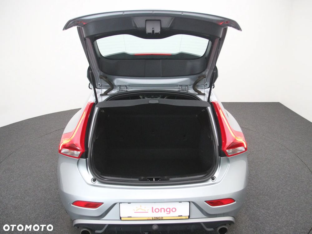 Volvo V40 D4 Drive-E R-Design Kinetic - 14