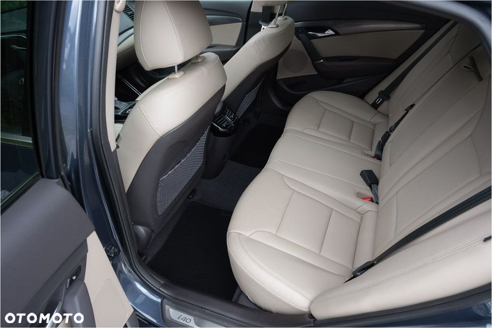 Hyundai i40 1.7 CRDi Premium DCT - 18