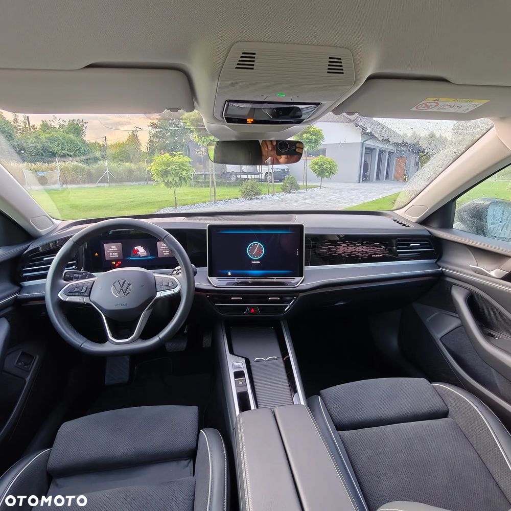 Volkswagen Passat - 25