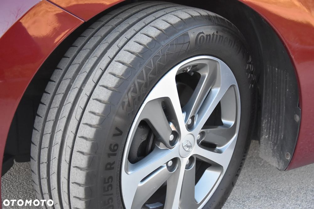 Hyundai i30 blue 1.6 GDI YES Gold - 16