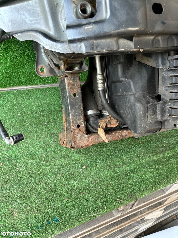 Ford Kuga MK2 lift Pas przedni , chłodnice 1,5 diesel - 2