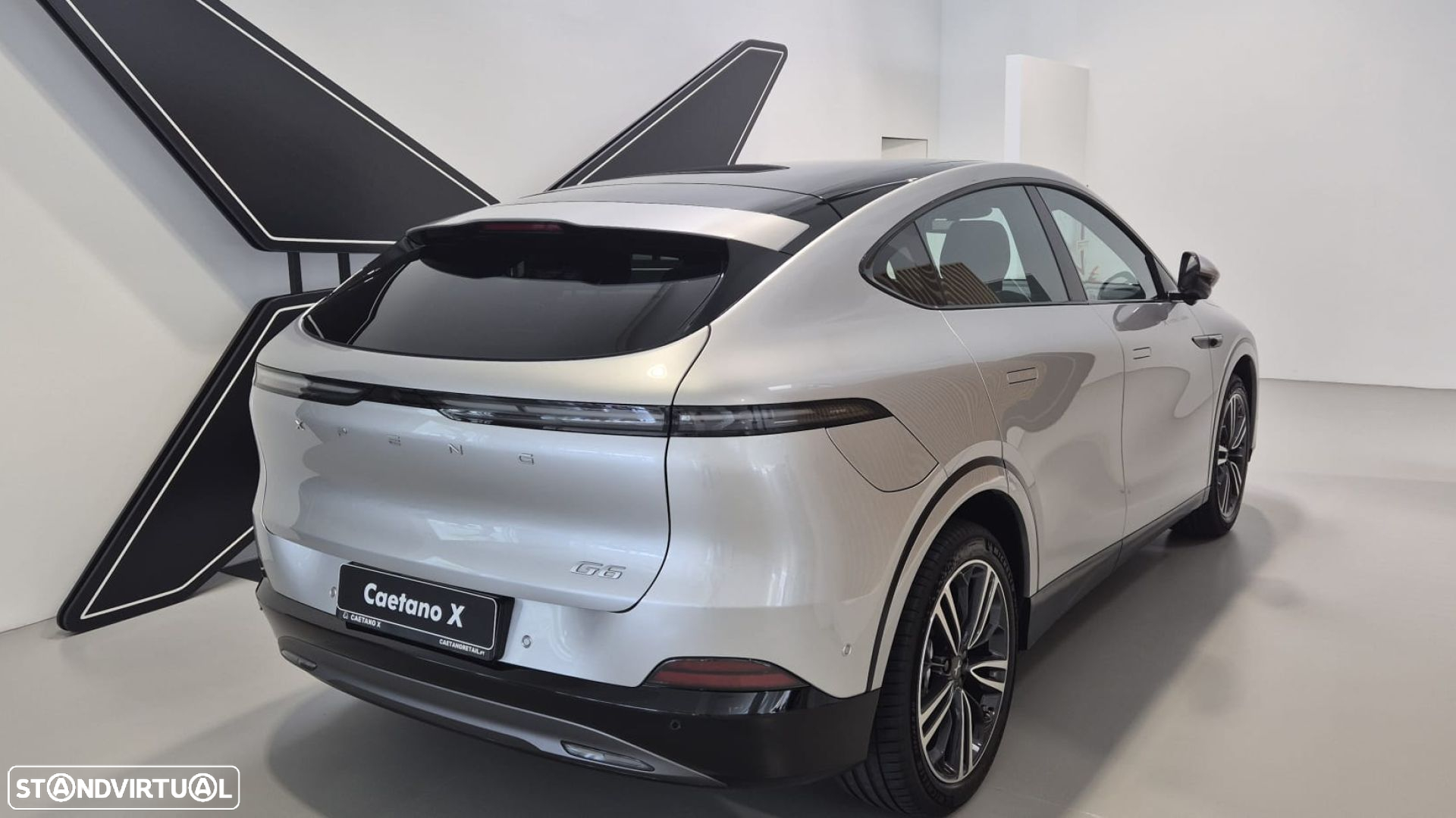 Xpeng G6 66 kWh Standard Range - 7