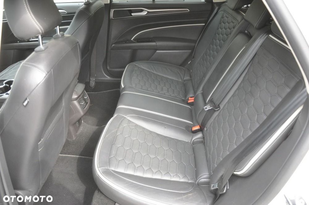 Ford Mondeo - 10