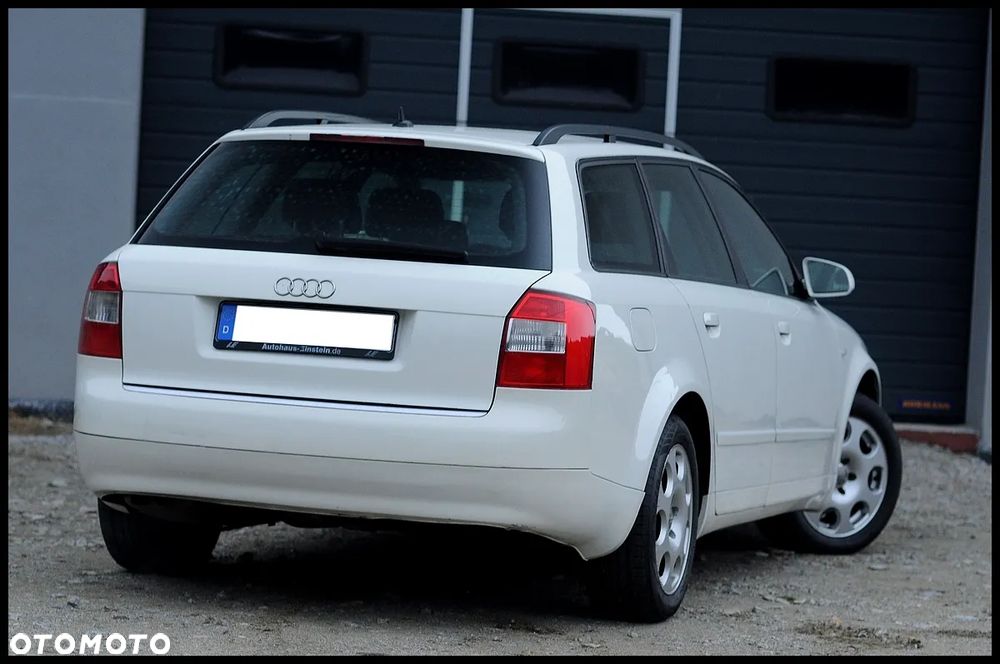 Audi A4 Avant - 16