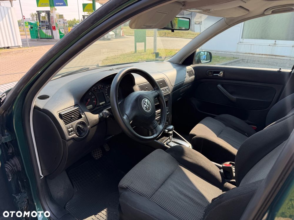 Volkswagen Golf - 14