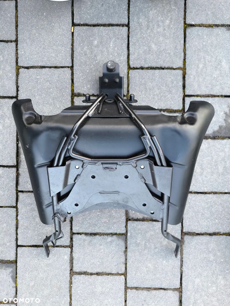 Suzuki GSX - 32