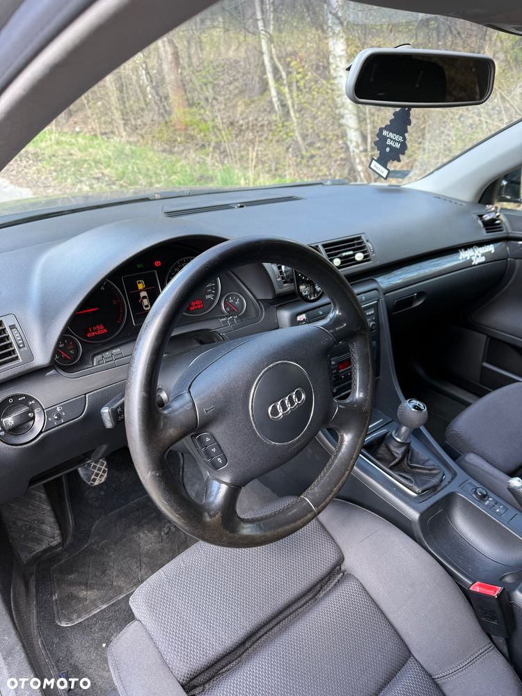 Audi A4 Avant 1.9 TDI - 10