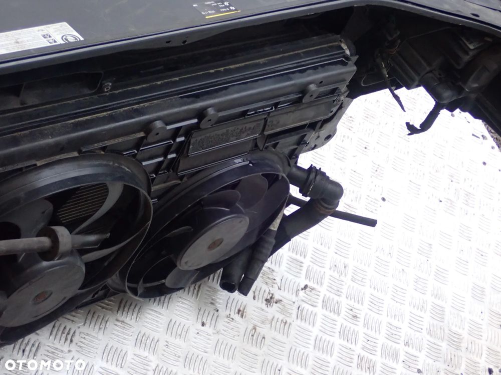 PAS PRZEDNI CHŁODNICE WENTYLATOR VW PASSAT B7  2.0 TDI - 6