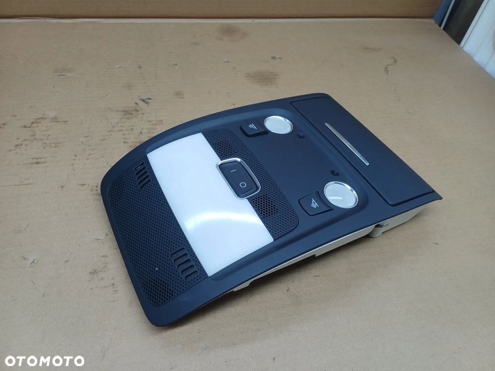 Lampka podsufitki audi A5 8T S-line coupe 8T0947135B - 3