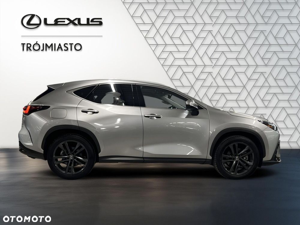 Lexus NX - 9