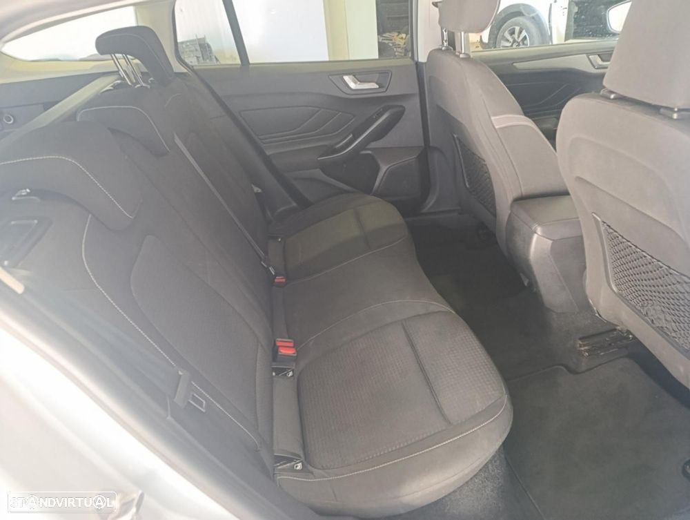 Ford Focus SW 1.0 EcoBoost Connected - 9