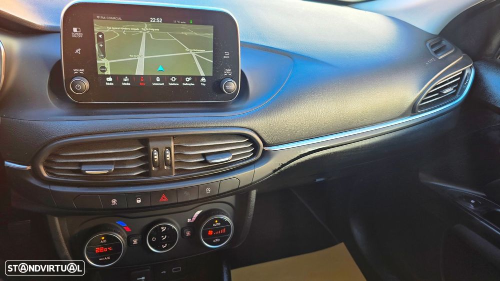 Fiat Tipo Station Wagon 1.3 M-Jet Lounge - 6